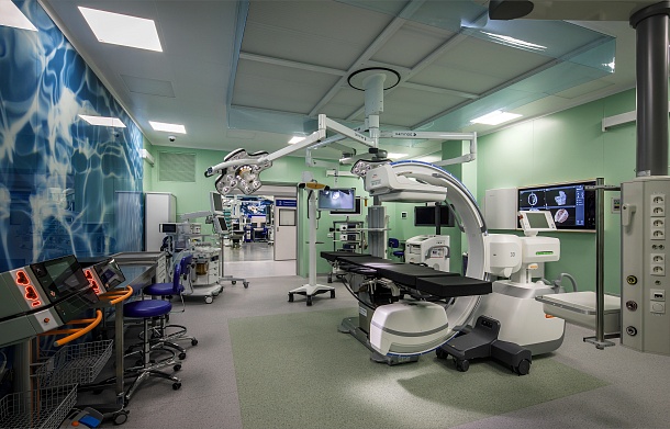 Флагманский центр с вертолетной площадкой на территории «НИИ СП им. Н.В. Склифосовского»