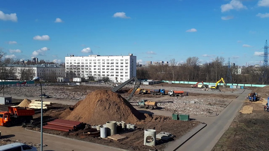 Подготовительные работы по строительству лечебно-диагностического комплекса ИКБ №1