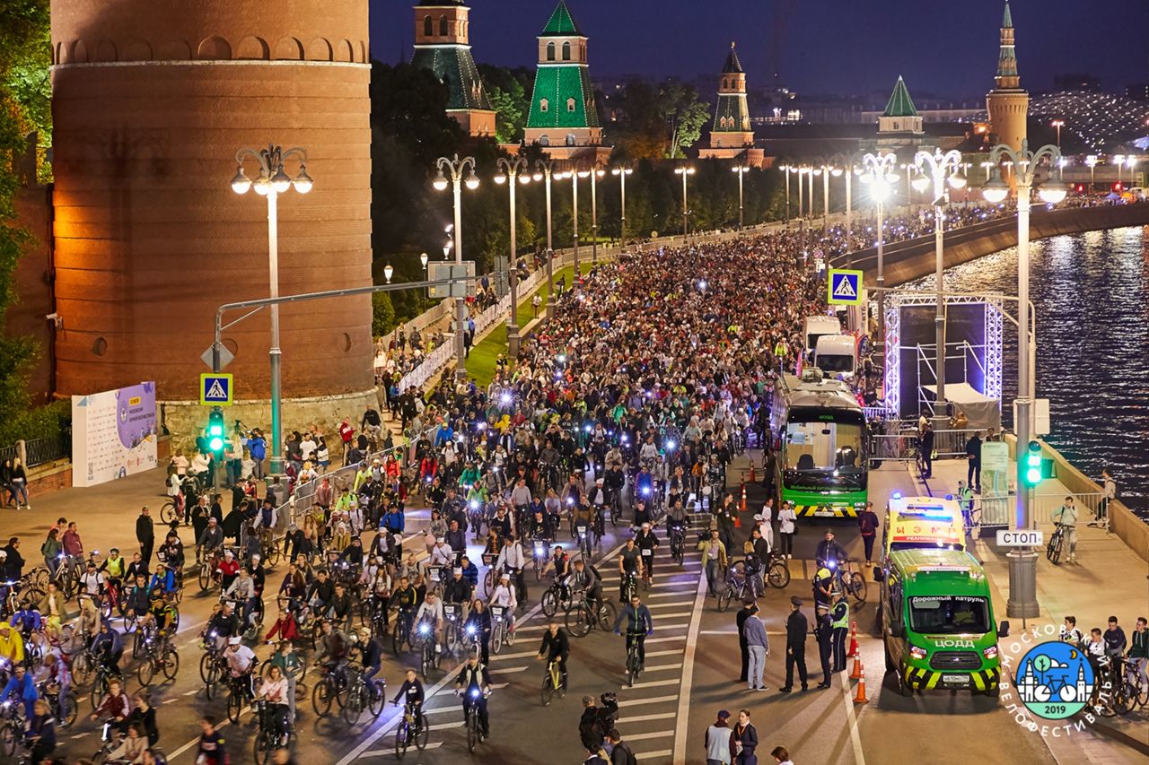 Куда сходить 6 апреля. Ночной велофестиваль в Москве 2022. Московский велофестиваль 2022. Ночной велофестиваль 9 июля. Ночной велопарад 2022.